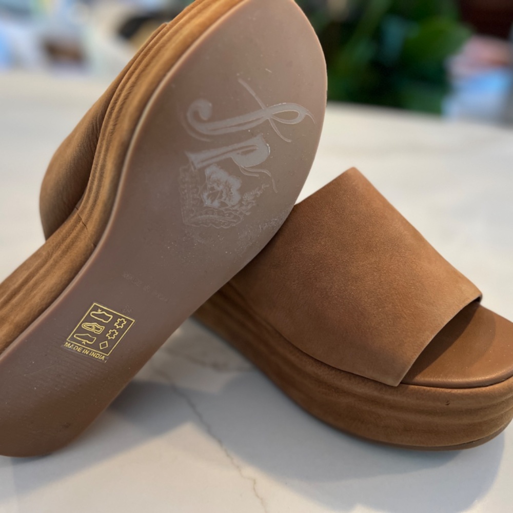Free people stacked slide - Picture 3 of 3